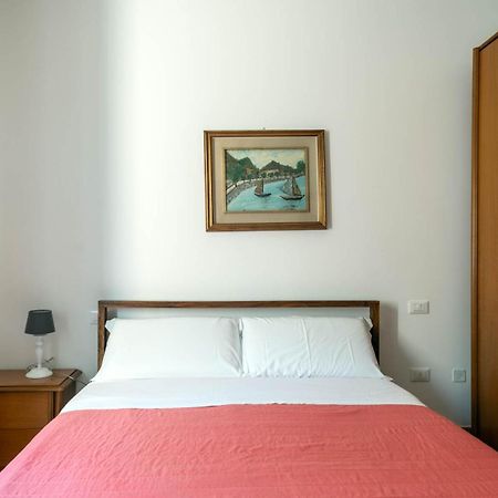 Appartamento Zia Cecilia Desenzano del Garda Exterior foto