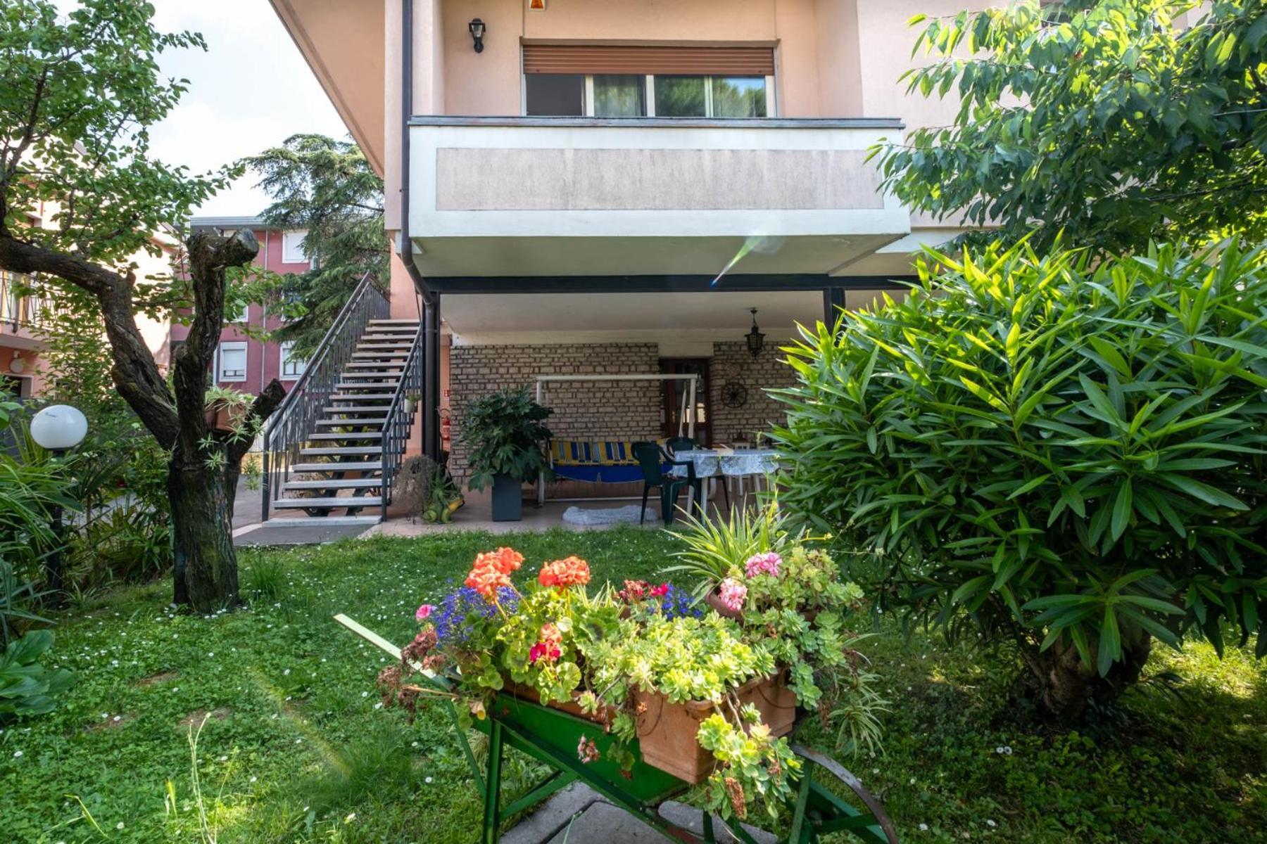 Appartamento Zia Cecilia Desenzano del Garda Exterior foto